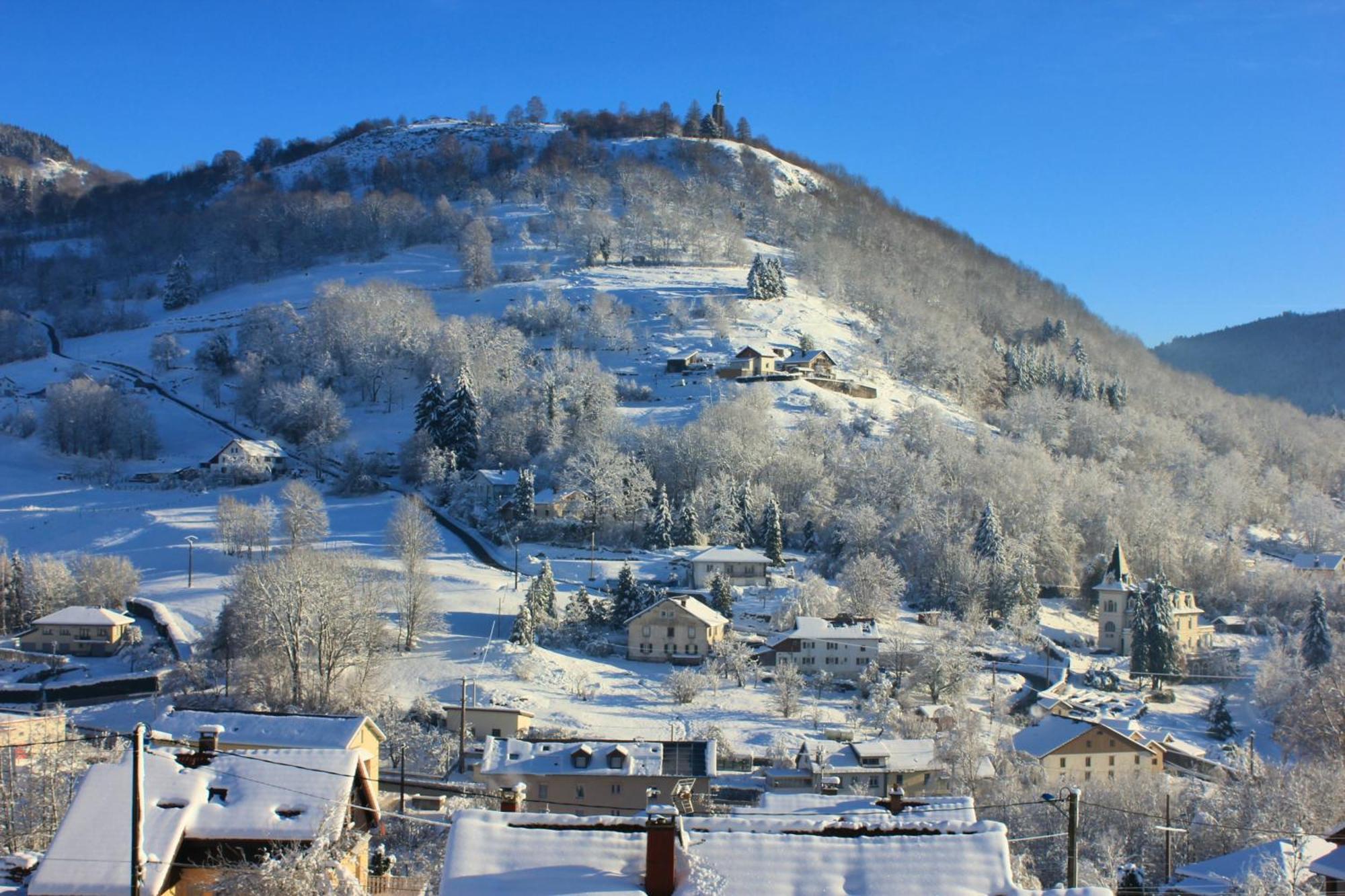 Appartement Cosy A Cornimont 30 M² Avec Terrasse Et Vue Montagne Kültér fotó